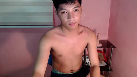 Snapshot of urhotethanxx chatting on February 2025 07:05:02 PM Ethan online show from February 2025 07:05:02 PM