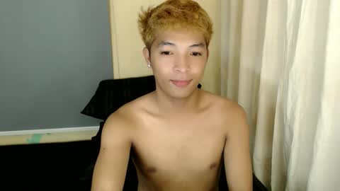 Snapshot of urhotethanxx chatting on October 2025 11:50:02 AM Ethan online show from October 2025 11:50:02 AM