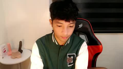 Snapshot of urhotethanxx chatting on May 2026 01:23:02 AM Ethan online show from May 2026 01:23:02 AM