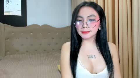 urhotgirl_sexyariela online show from April 2026 10:51:02 PM