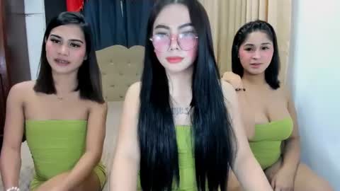urhotgirl_sexyariela online show from June 2026 08:32:02 PM