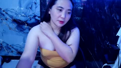 urhotjen online show from July 2026 01:19:01 AM