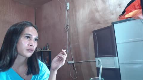 Snapshot of urhotkendallx chatting on May 2026 02:23:02 PM Kendall online show from May 2026 02:23:02 PM