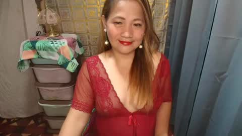 urhotmomzoey online show from July 2026 01:50:01 PM