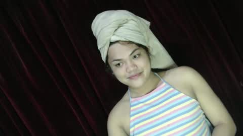 urhottie_bella online show from May 2026 09:14:01 AM