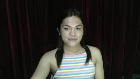 urhottie_bella online show from May 2026 04:04:02 PM