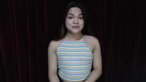 urhottie_bella online show from May 2026 05:07:02 PM