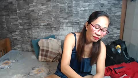 urhotvivian11 online show from July 2026 01:19:01 AM