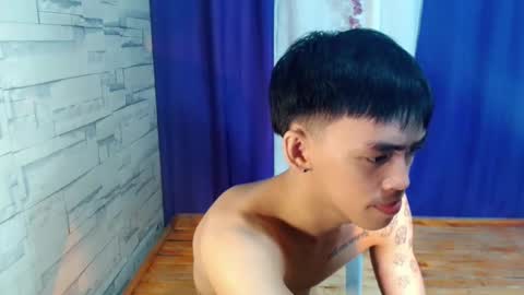 urhunky_boy online show from June 2026 11:20:01 PM