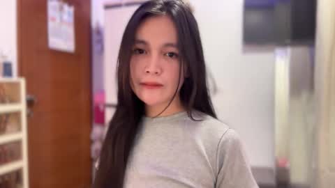 Amira online show from March 2026 06:58:01 AM