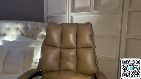 Kristina online show from April 2026 01:11:01 AM