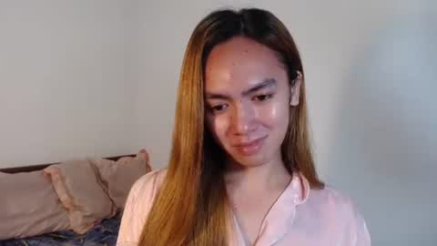 Snapshot of urlovelypinayxxx chatting on November 2025 07:25:01 PM MIYA online show from November 2025 07:25:01 PM