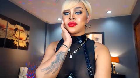 UrMajestyTyra online show from January 2025 02:26:02 AM