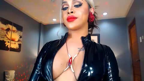 UrMajestyTyra online show from January 2025 02:09:02 AM