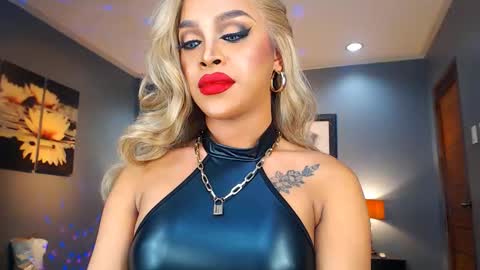 UrMajestyTyra online show from January 2025 01:26:01 AM