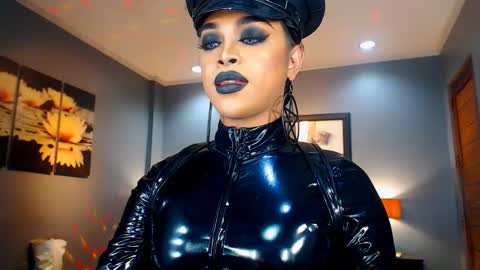 UrMajestyTyra online show from January 2025 03:48:01 AM