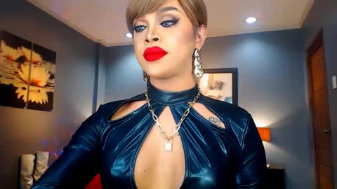 UrMajestyTyra online show from January 2025 12:31:02 AM