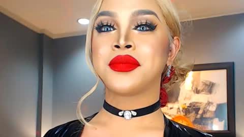 UrMajestyTyra online show from February 2025 11:26:02 PM