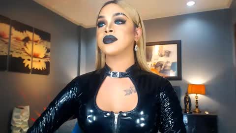 UrMajestyTyra online show from February 2025 05:08:01 AM