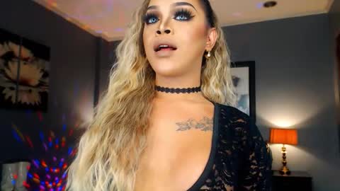 UrMajestyTyra online show from September 2025 01:38:02 AM