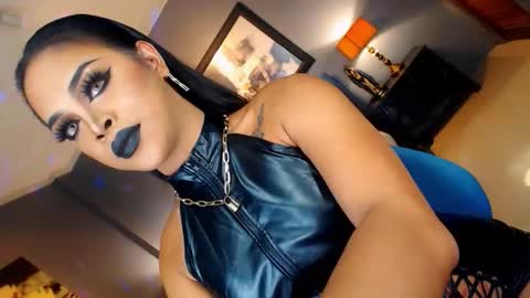 UrMajestyTyra online show from October 2025 02:00:02 AM