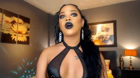 UrMajestyTyra online show from April 2026 01:52:02 AM