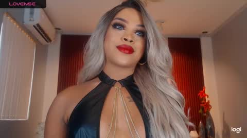 UrMajestyTyra online show from June 2026 01:51:02 AM