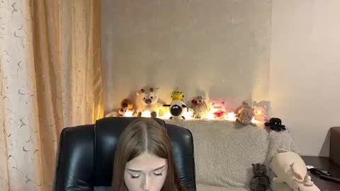 Molly online show from July 2026 05:34:01 PM