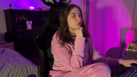 Snapshot of urmissalice chatting on March 2025 12:27:02 AM urmissalice online show from March 2025 12:27:02 AM