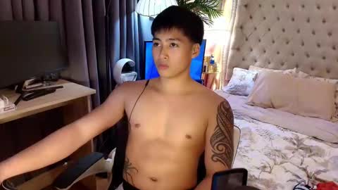 Snapshot of urnatty_guy chatting on June 2026 04:53:02 PM ander online show from June 2026 04:53:02 PM