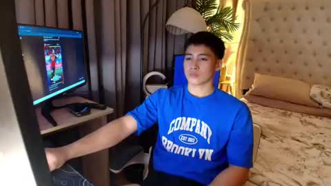 Snapshot of urnatty_guy chatting on July 2026 02:45:02 PM ander online show from July 2026 02:45:02 PM