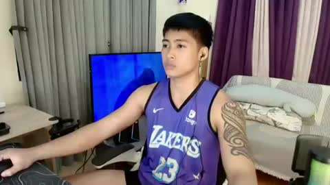 Snapshot of urnatty_guy chatting on July 2026 01:24:01 PM ander online show from July 2026 01:24:01 PM
