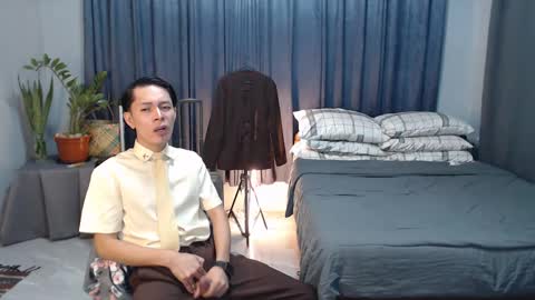 Mel online show from February 2025 04:27:02 AM