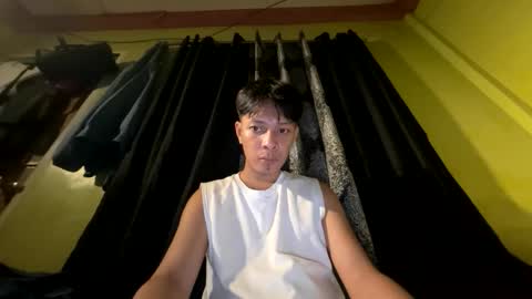 Snapshot of urpinoyasianx chatting on May 2026 11:05:02 AM Mel online show from May 2026 11:05:02 AM