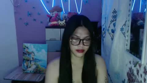 Snapshot of urpreciouspinayxxx chatting on March 2026 01:10:02 AM hi im kim online show from March 2026 01:10:02 AM