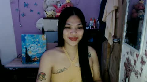 hi im kim online show from June 2026 12:19:01 PM