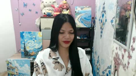 hi im kim online show from July 2026 11:52:02 AM