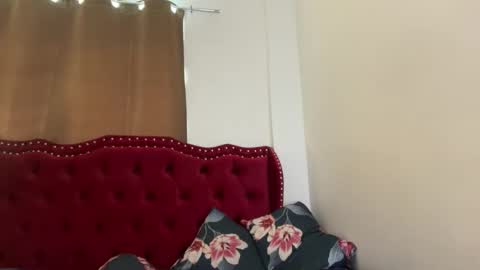 Snapshot of urprettyjaninexxx chatting on September 2025 05:41:01 AM Janine online show from September 2025 05:41:01 AM