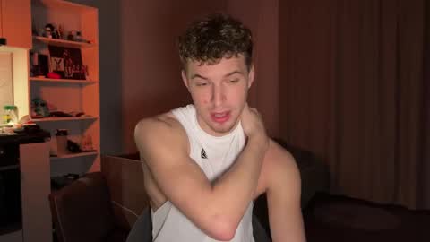 Snapshot of ursaotome chatting on October 2025 04:04:02 PM ursaotome online show from October 2025 04:04:02 PM