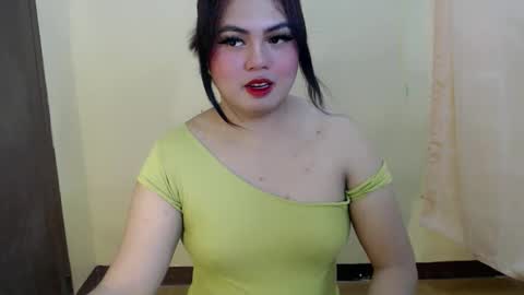 Snapshot of urslut_max chatting on March 2026 10:07:02 AM maxie online show from March 2026 10:07:02 AM