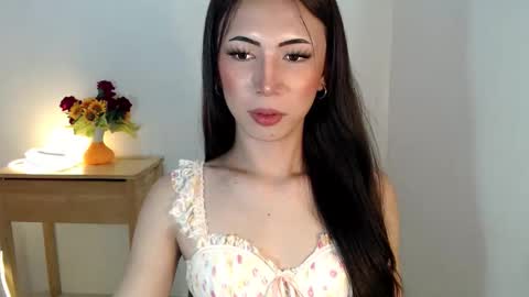 Snapshot of ursluttysofia chatting on April 2026 08:06:02 PM Sofia online show from April 2026 08:06:02 PM