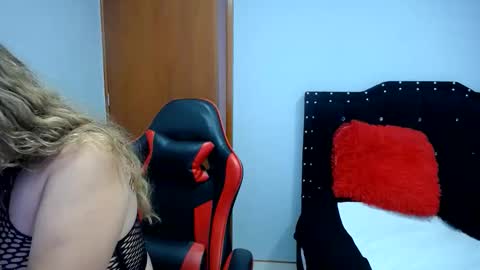 Eveling Blanco  online show from June 2026 03:32:02 PM