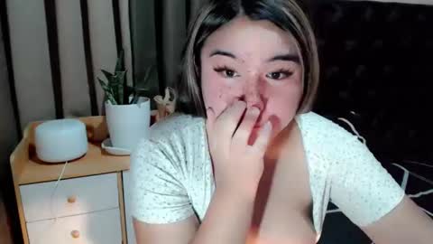          online show from February 2025 03:22:01 AM