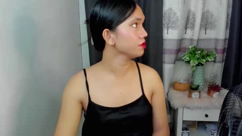 Snapshot of ursweet_athisa18 chatting on September 2025 05:01:02 AM Athisa online show from September 2025 05:01:02 AM