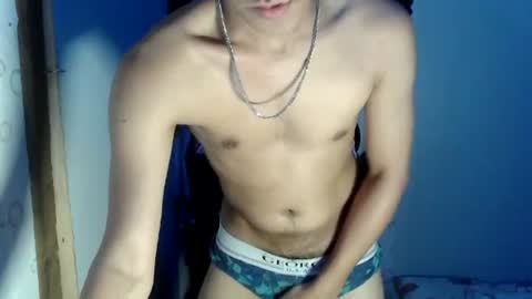 ursweetie_boy online show from July 2026 01:26:01 PM