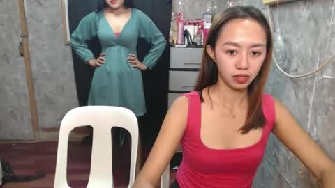 ursweetpinky online show from April 2026 12:24:01 AM