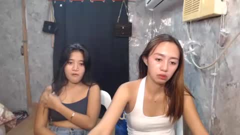 ursweetpinky online show from May 2026 12:05:01 AM