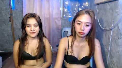 ursweetpinky online show from June 2026 11:42:01 PM