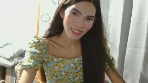 urtrans_sheenlyn online show from July 2026 12:01:02 PM