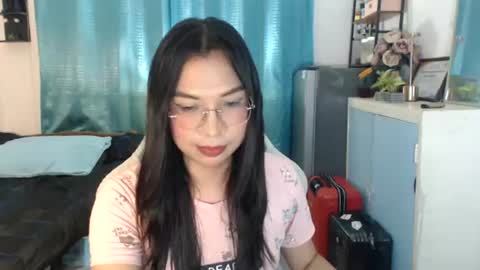 Ashley Kate Mateo Gray online show from July 2026 07:15:02 AM